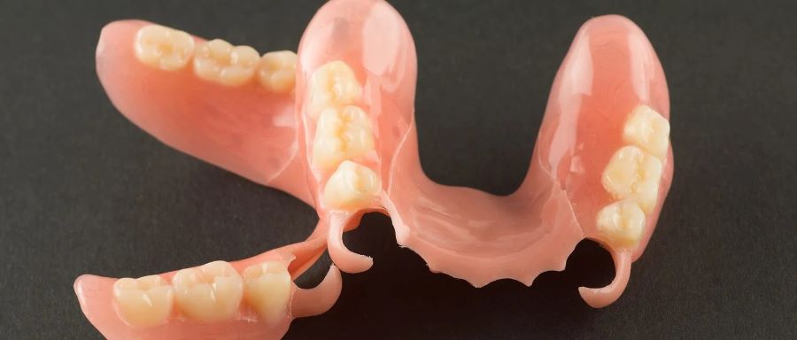 Dental flippers stacked on each other