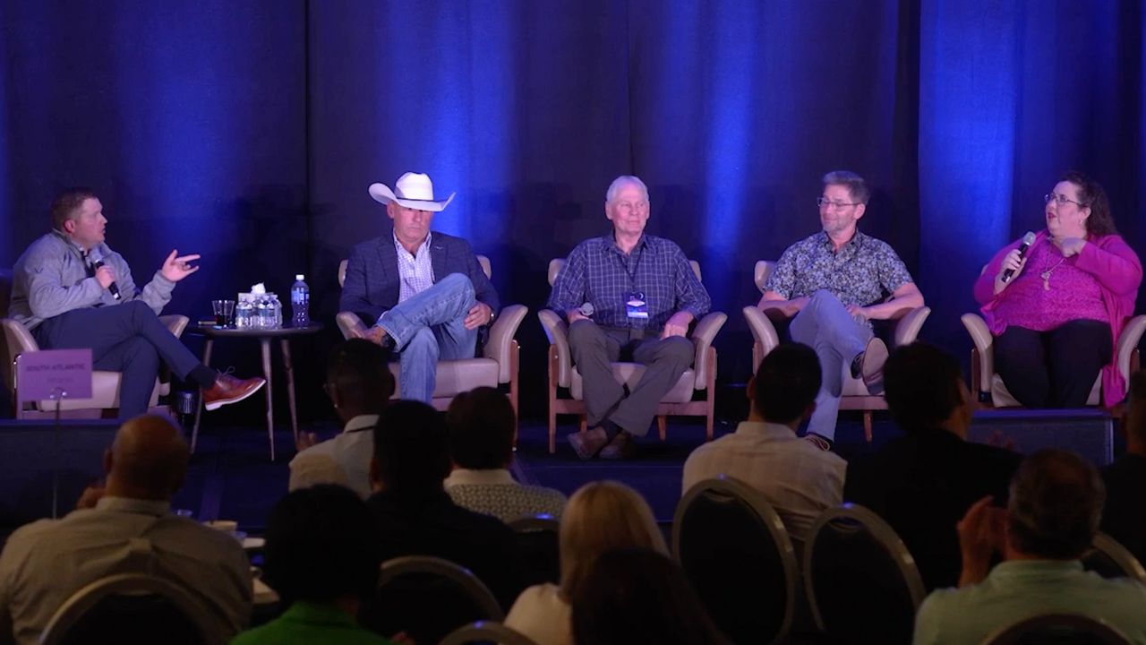 5 Nuvia patients situated next to each other at live patient panel